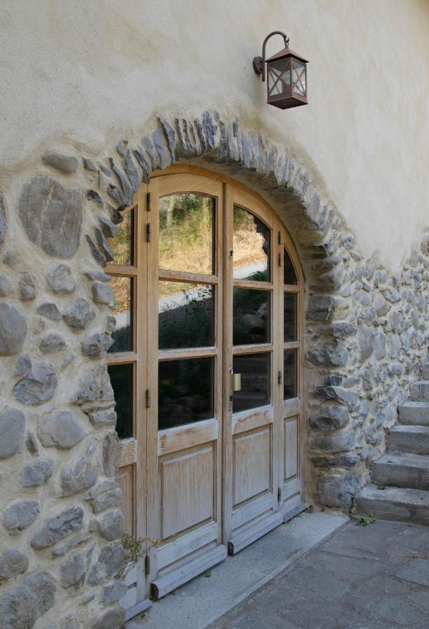 Bed and Breakfast Maison Cimarron Chateauroux-les-Alpes Exteriér fotografie